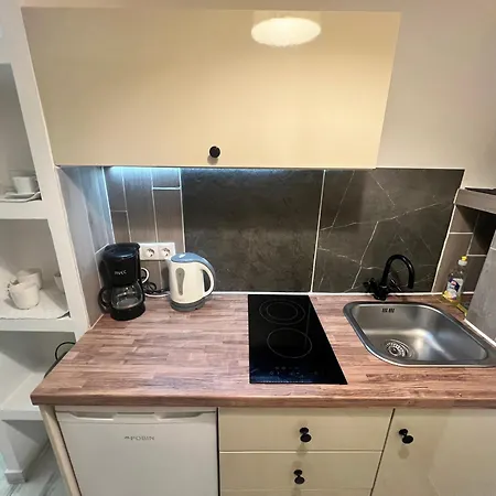Διαμέρισμα Hidden Garden 2br With Patio *
