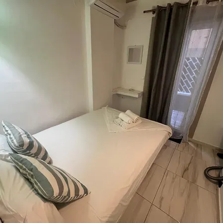 Hidden Garden 2br With Patio